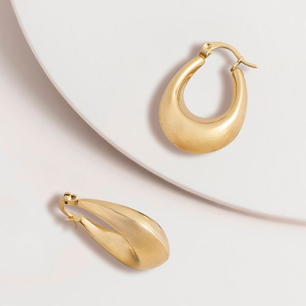 Picture of SAE527 Gold Puffy Hoop Earrings